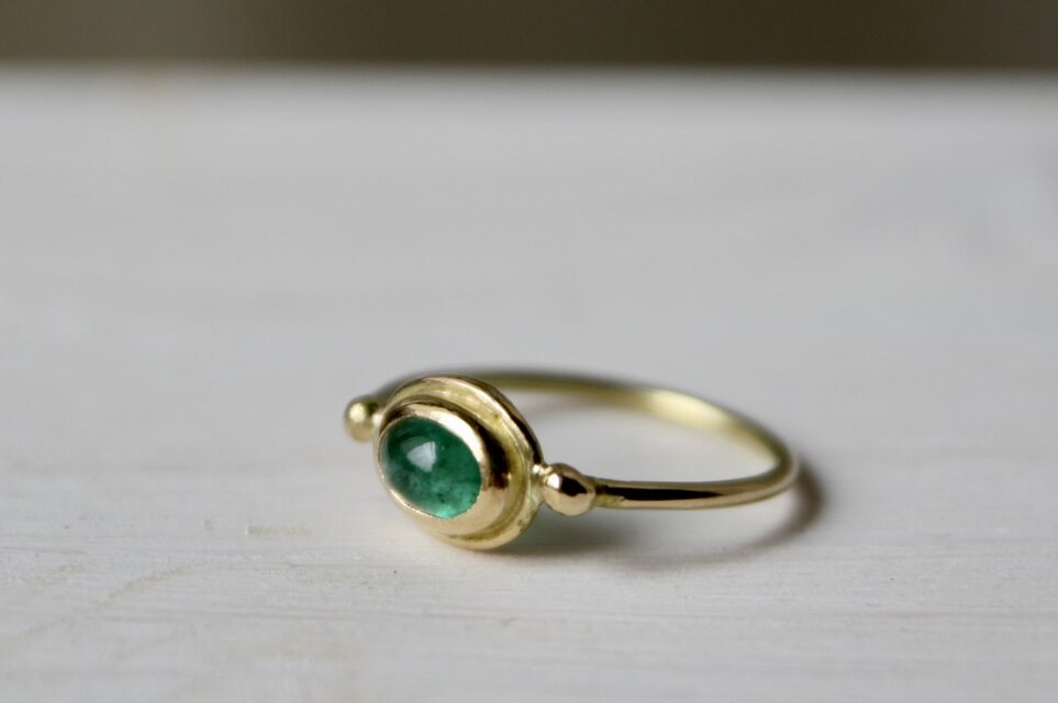 【平和堂】K18エメラルドリング　Moving Jewelry エメラルド k18ゴールド ring | iichi 日々の暮らしを心地よく