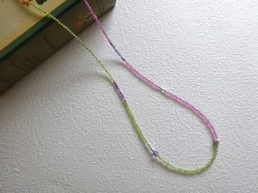 カラフル天然石のロングネックレス2