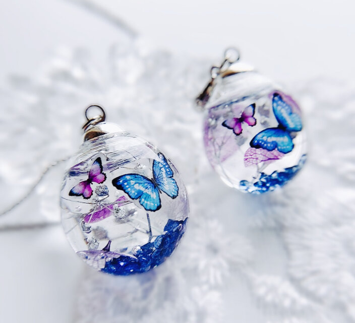 mystic purple 紫陽花とモルフォ蝶のガラスドーム ネックレス