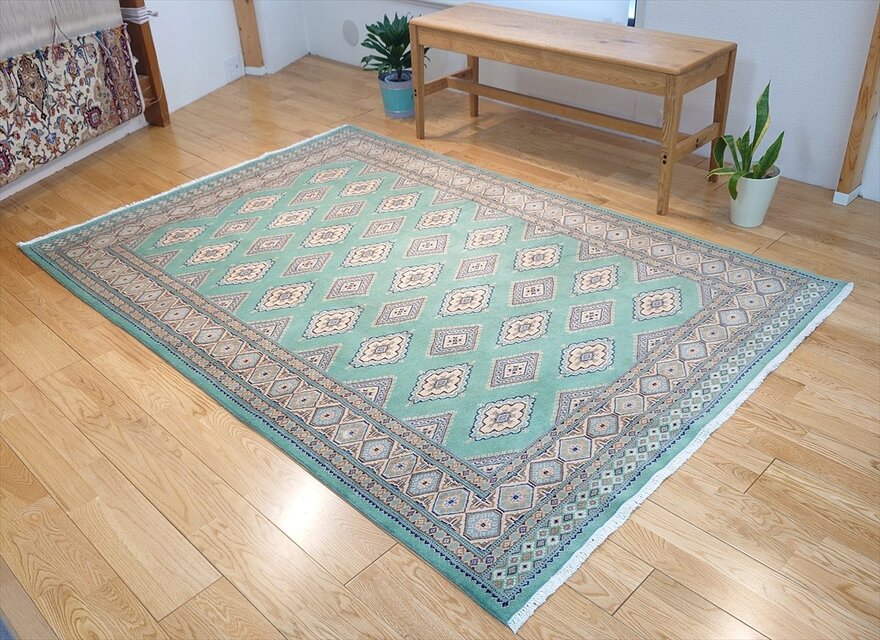 パキスタン絨毯 ラグ 200x136cm 軽くて畳める手織りラグ グリーン