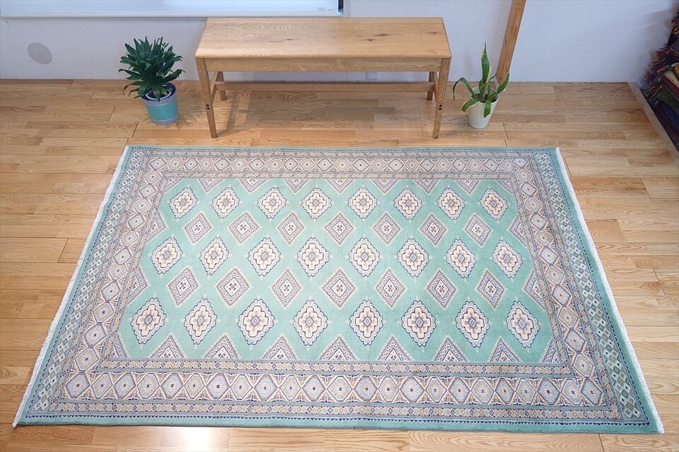 パキスタン絨毯 ラグ 200x136cm 軽くて畳める手織りラグ グリーン