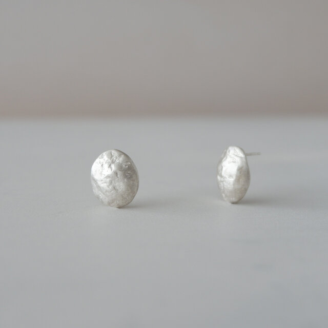 シルバーのピアス - Oval