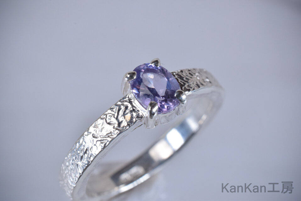 マリアライトのリング