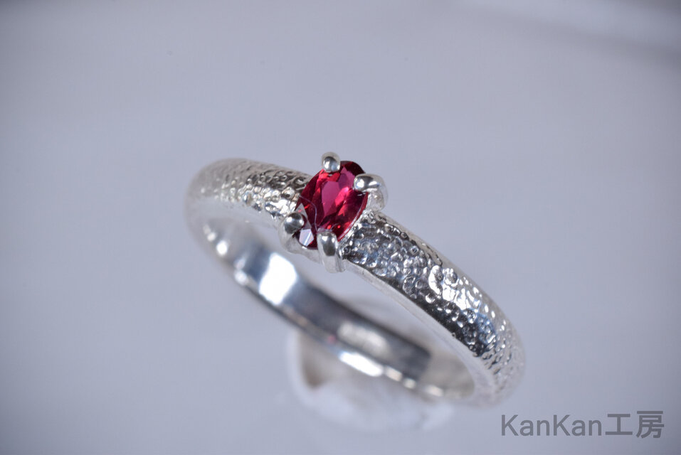 レッドスピネルのリング