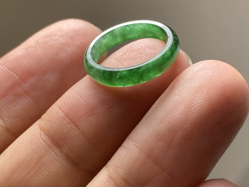L13-175極品ピンキーリング高氷種濃陽緑4.0号グアテマラ産本翡翠
