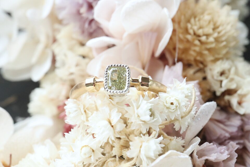 イエローダイヤモンド指輪