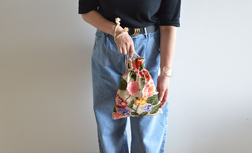 インド刺繍生地　巾着バッグ　合皮　ショルダーバッグ　ハンドメイド　チュール インド刺繍をあしらった巾着バッグ | e-雑貨 アトリエイマージュ