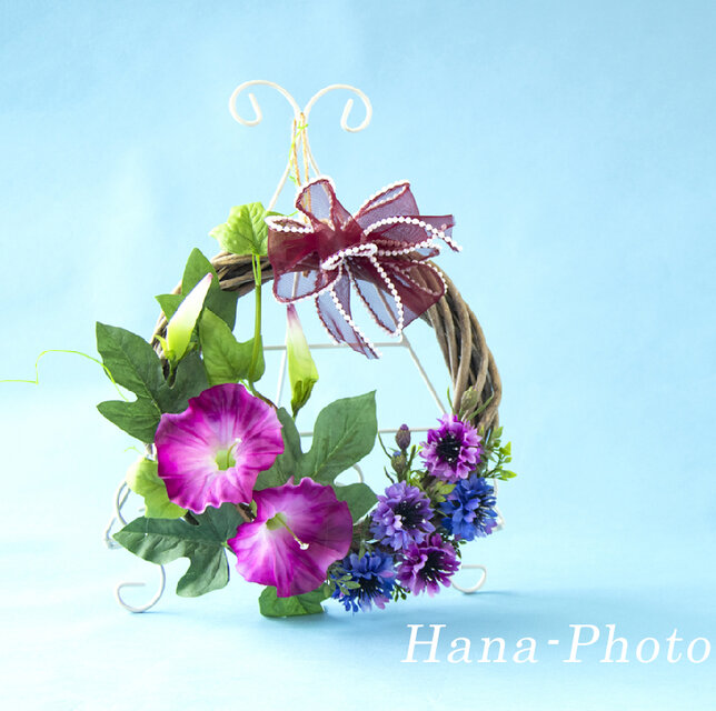 商品名【雫】あいみょん♥ホワイトローズの花束風リース✳ 秋冬フラワーリース 商品名【雫】あいみょん様専用♥ホワイトローズの花束風リース