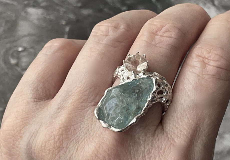 海の思い出リング 一点もの （白） サイズフリー 太陽と水しぶきの