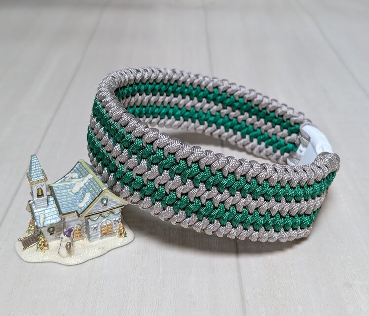 パラコード首輪 大型犬用バックルタイプ (内周40cm) サイズを小さく