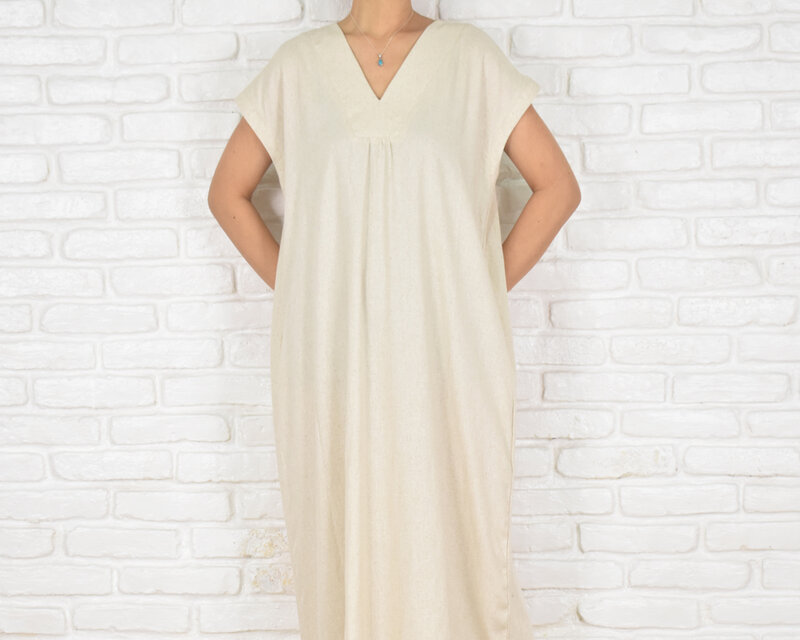 【大きいサイズ】暑い夏にぴったり！涼しげなリネン素材のシンプルなVネックワンピース　ナチュラル　生成り　オートミール