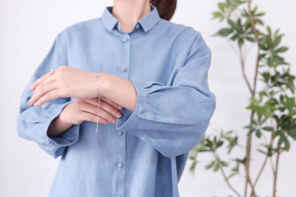 襟付きシャツ リネン100％・青色 | iichi 日々の暮らしを心地よくする
