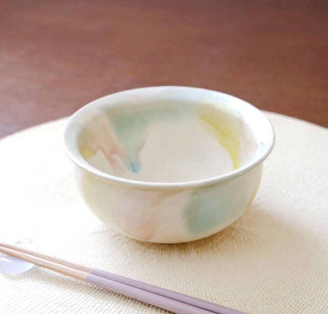 生成色のマット釉と春色三彩の丸深鉢