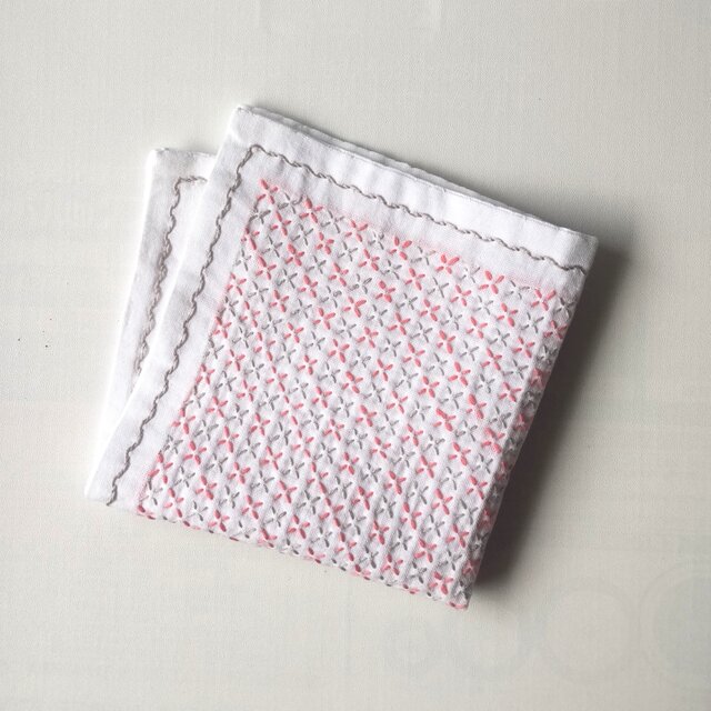 刺し子のふきん/カバー 『 花刺し』ピンク | iichi 日々の暮らしを