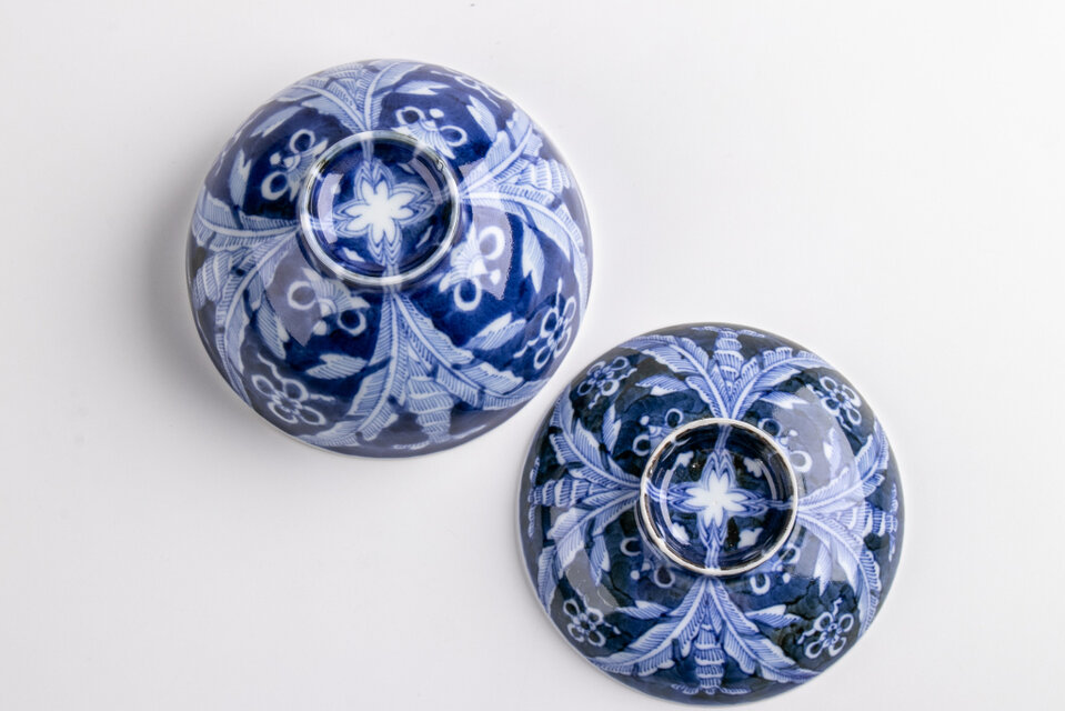 古伊万里 白抜き草花文 蓋茶碗 1客 江戸後期 E1275 | iichi 日々の