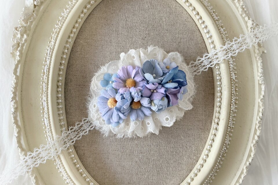 ドール用レースと染め花のスモールヘッドドレス(MLフリー・デイジー&小バラ・ライトブルー&ライトパープル)