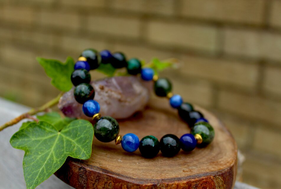 クロムダイオプサイド　サファイア　カイヤナイト　エメラルド　心霊能力を高め、人生を切り拓くために・・・