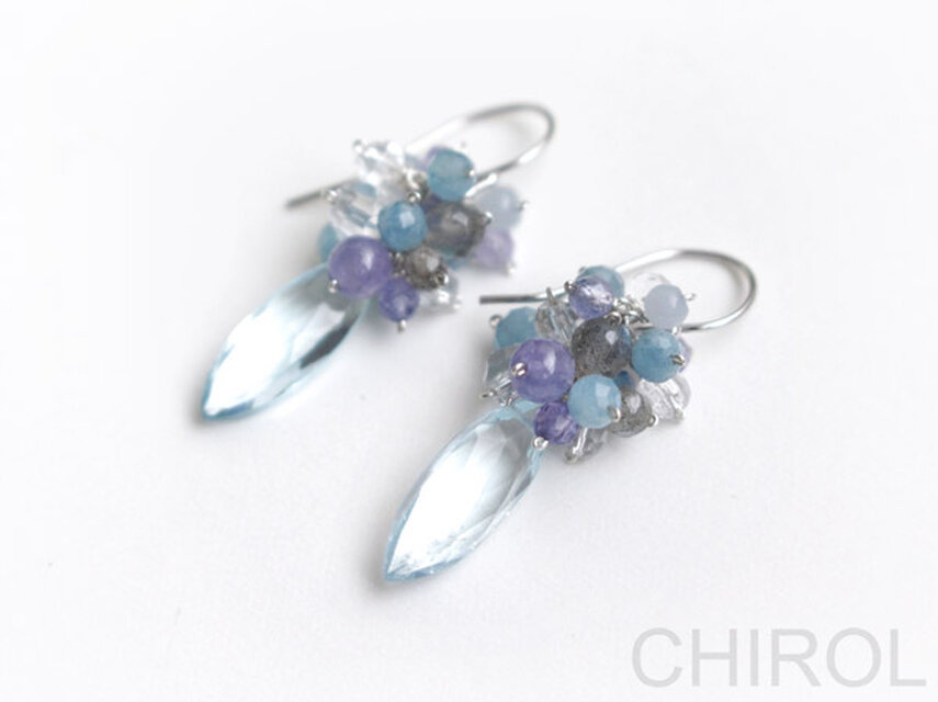 空色 さわやか トパーズと アクアマリン 天然石の ピアス/ SV925