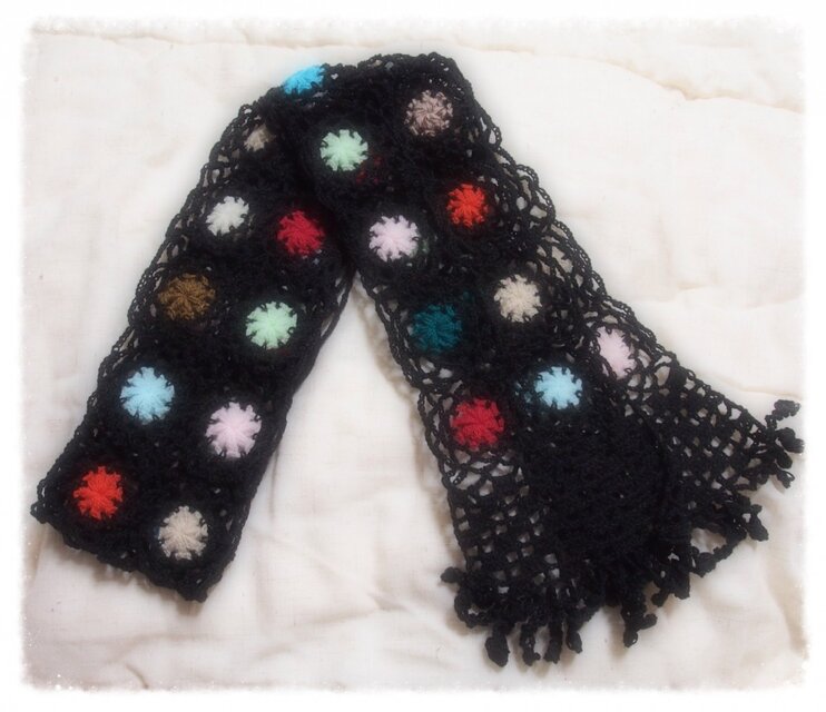 *レーシーモチーフマフラー*　黒