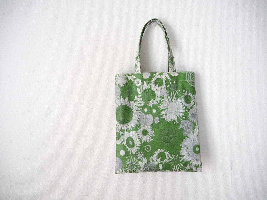 リバティ ラミネートミニバッグ グリーン系パッチワーク | iichi 日々