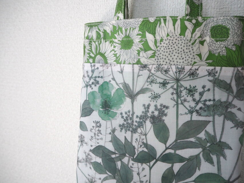 リバティ ラミネートミニバッグ グリーン系パッチワーク | iichi 日々