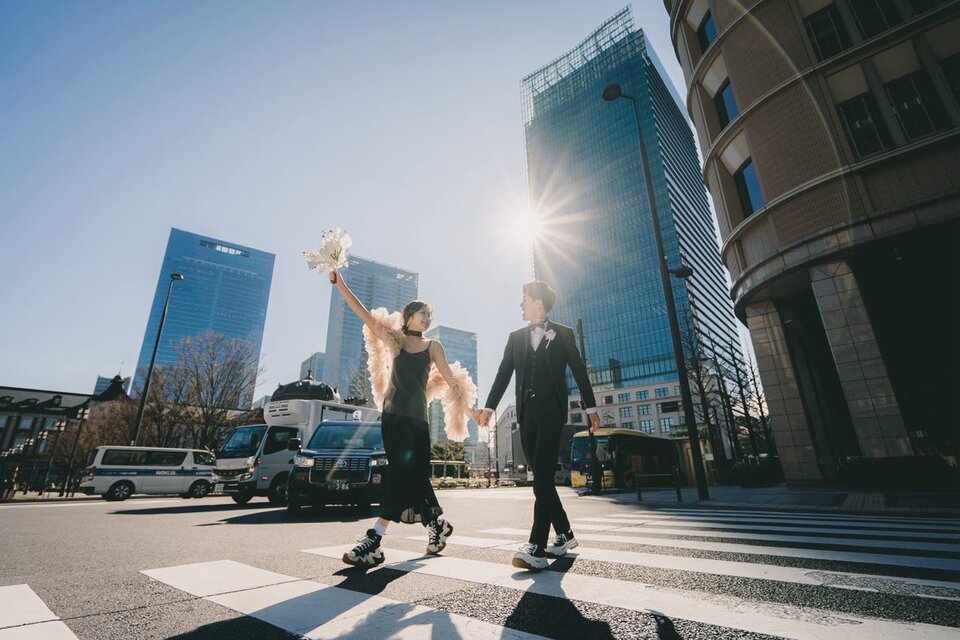実例写真！トップスのみ あんず色 ソフトチュール ふわふわ袖 ラッフル