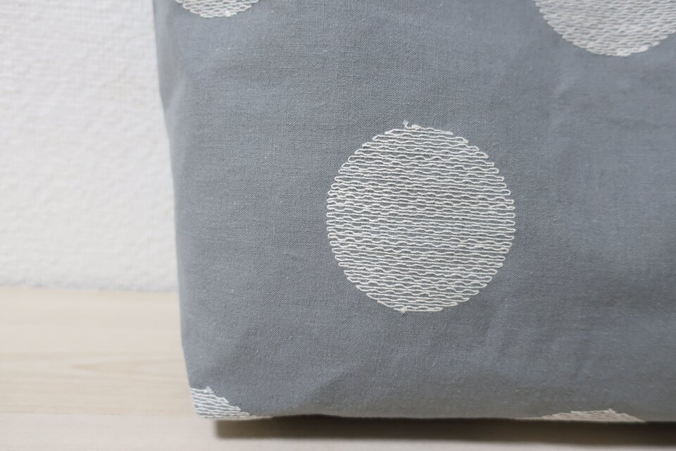 ドット柄刺繡リネン＆コットントートバック | iichi 日々の暮らしを