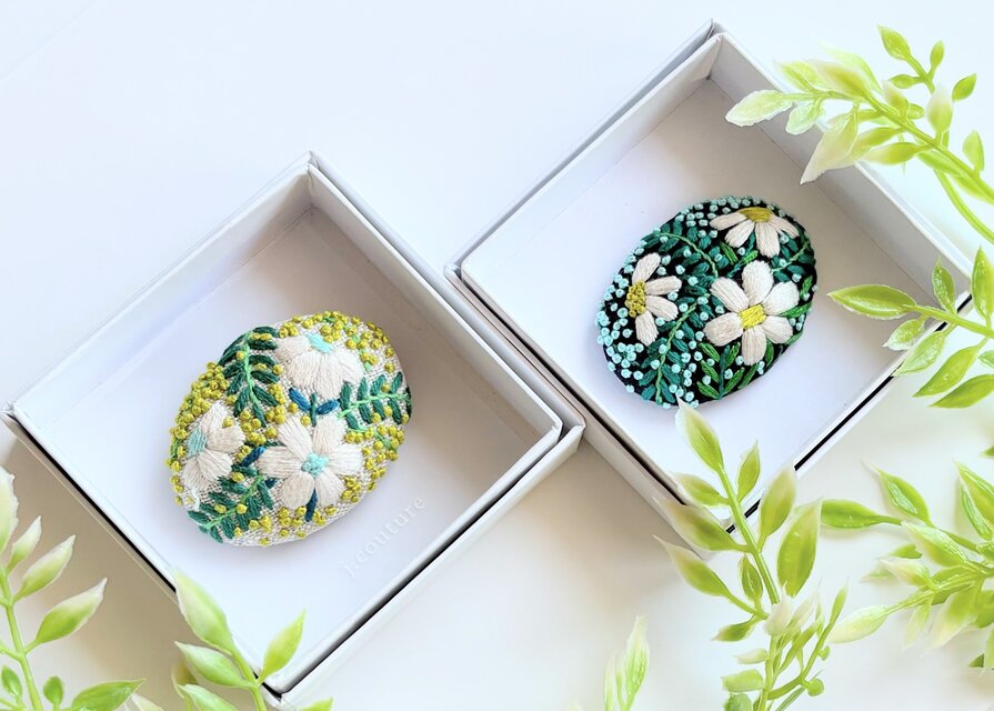 小さなお花の刺繍ブローチ・botanical#381 | iichi 日々の暮らしを