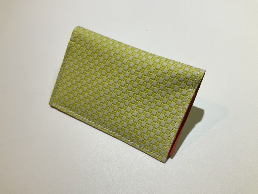 革靴の余り革で仕立てた一点物カードケース｜名刺入れにも　イエロー/フラミンゴ