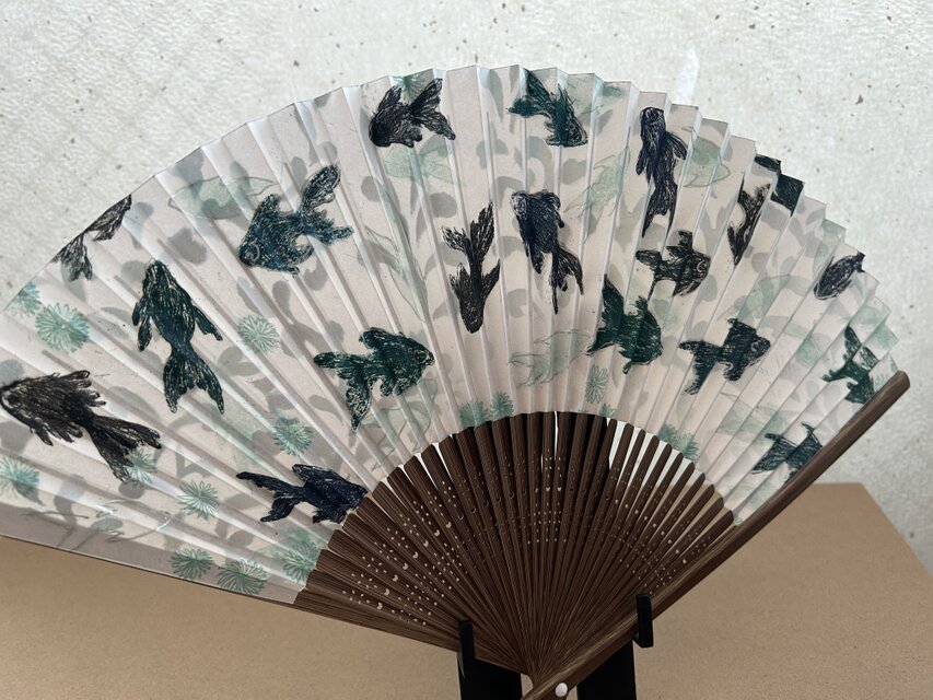 金魚 | iichi 日々の暮らしを心地よくするハンドメイドや