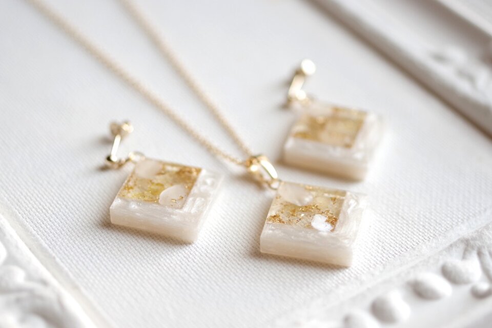 アートレジン 啓翁桜 枝先 4センチキューブ #レジン好き #ハンドメイド