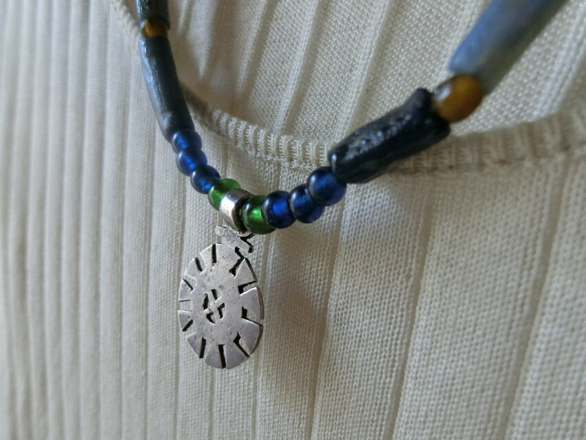 ＊happy price＊古のネックレス＠アフリカンチャーム＋フラニビーズ＋古いビーズいろいろ