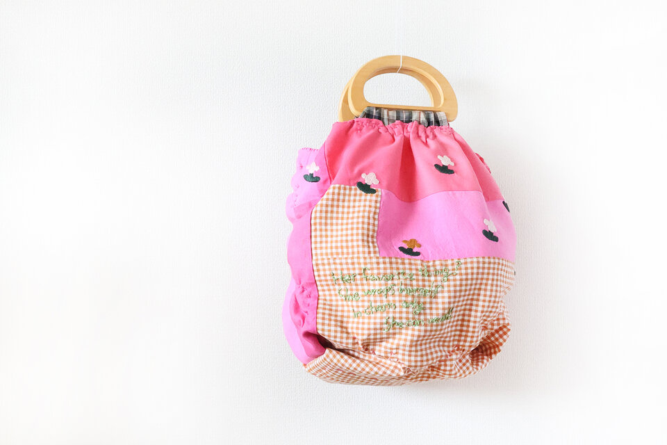 ハンドステッチ・クチャ ウッドハンドルバッグ「Just like her.」pum　再