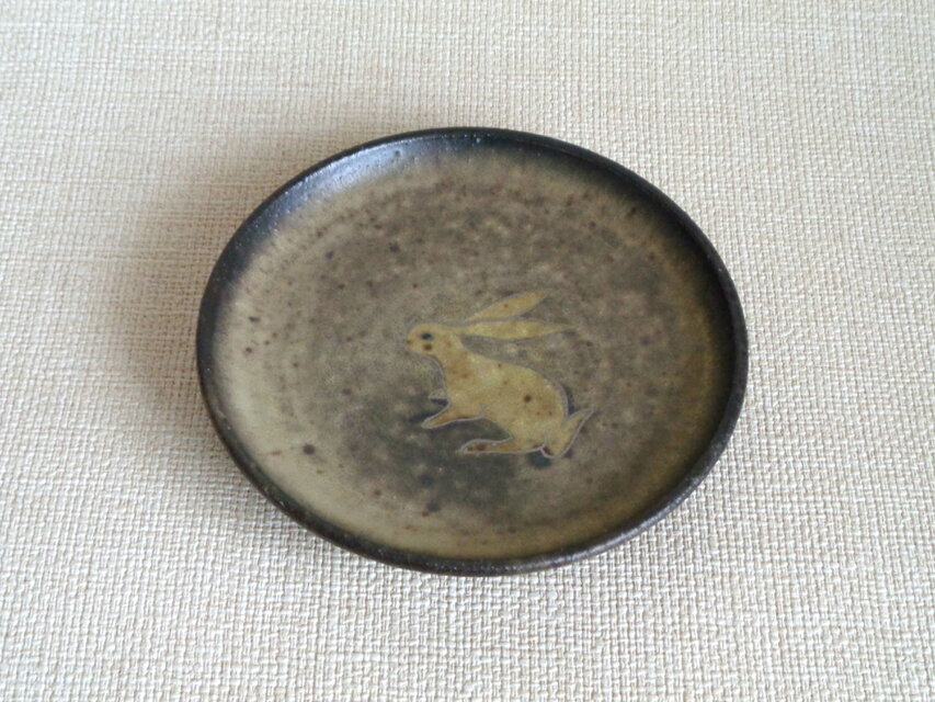 皿（銀彩うさぎc）