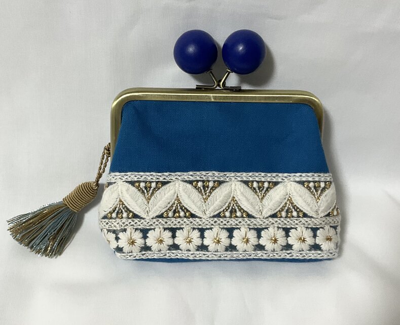 インド刺繍　木玉親子がま口ミニ財布　