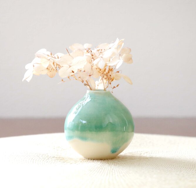 艶やかトルコブルーのちょこんと小さなかけ分け一輪挿し