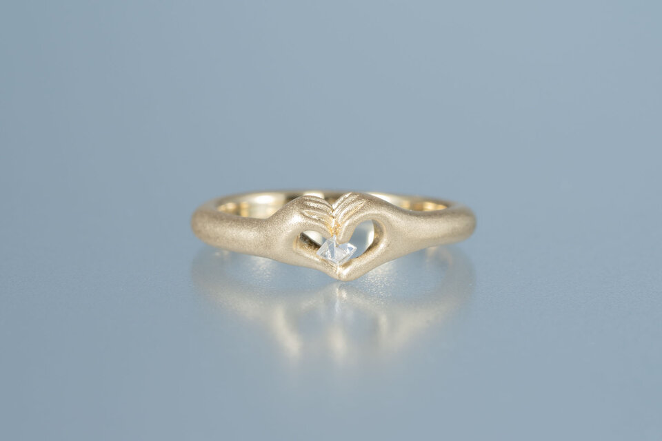 ダイヤモンド原石　ハートの手のリング JE01481