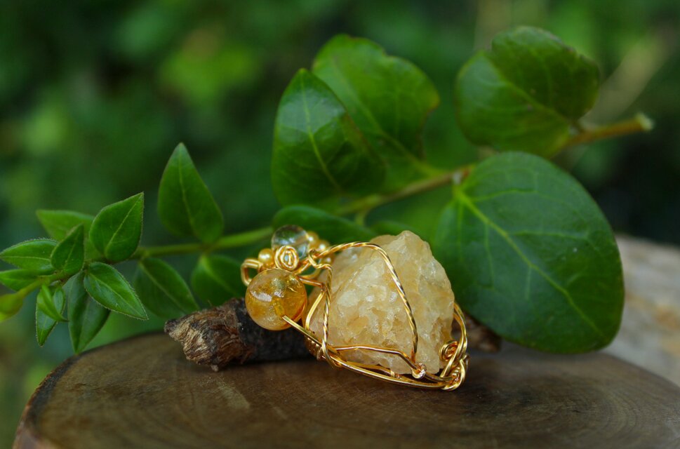 ヒマラヤ・ゴールド・アゼツライト 信頼、愛、自由、喜び 黄金の光