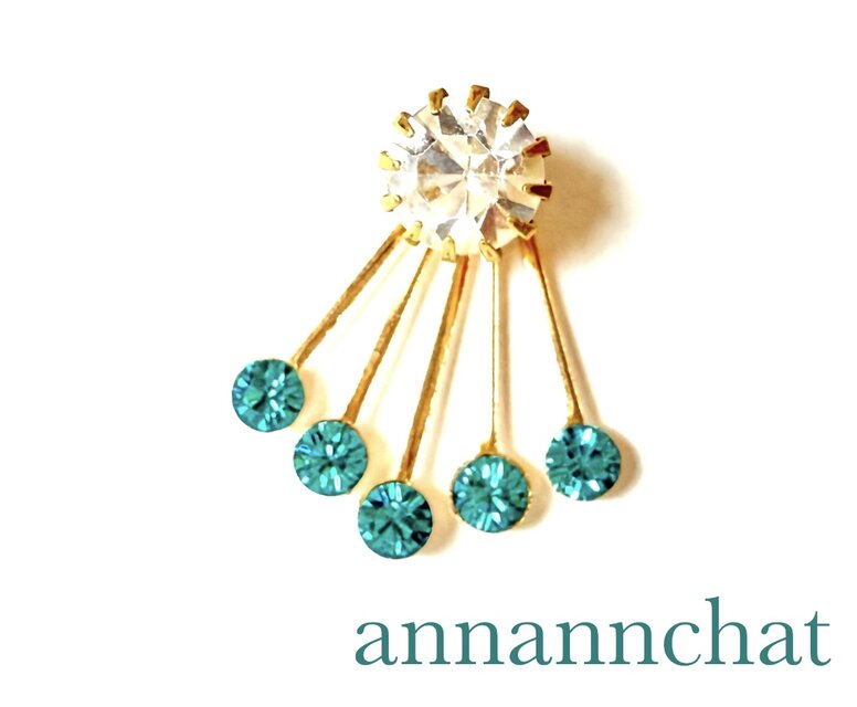 【 ビンテージ　スワロフスキー　クリスタル・ブルーグリーン　揺れる　ピンブローチ】男性にも　オーストリア