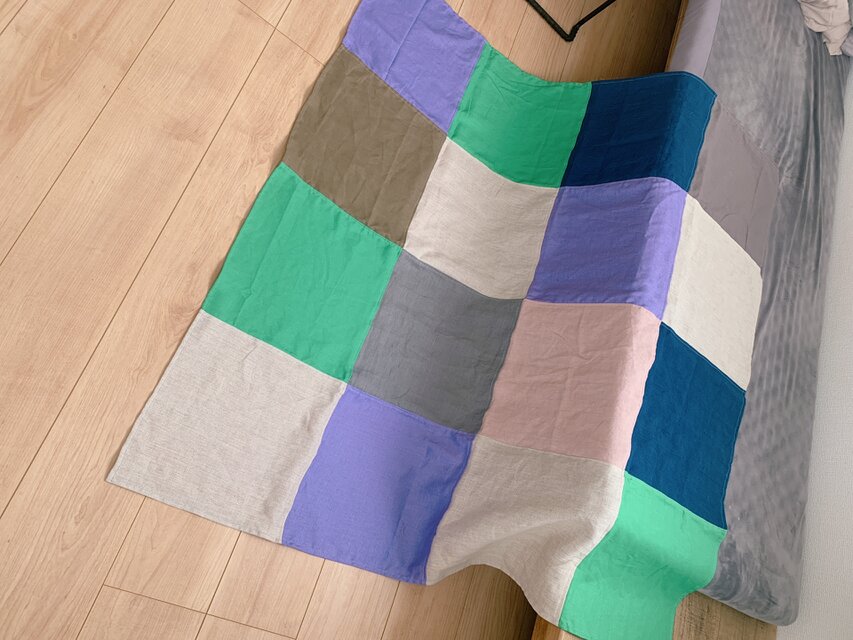 ハンドメイドhandmade★カラフルパッチワークのマルチカバー Chubbymamaのカラフルパッチワーク | ・ ソーイングポーチになりました