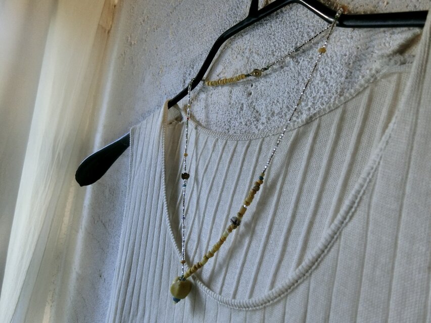 ＊古のひとつぶネックレス＠古代ジャワ玉＋ヴェネチアの古いシードビーズ＋貿易風のビーズ