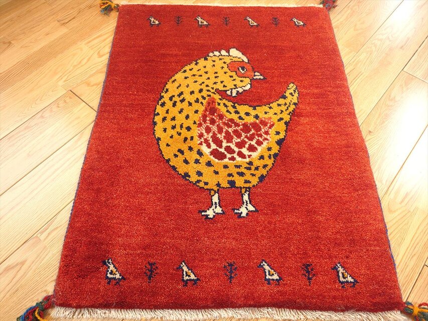 ペルシャ ギャッベ 玄関マット ラグ 88x68cm 茜色 にわとり