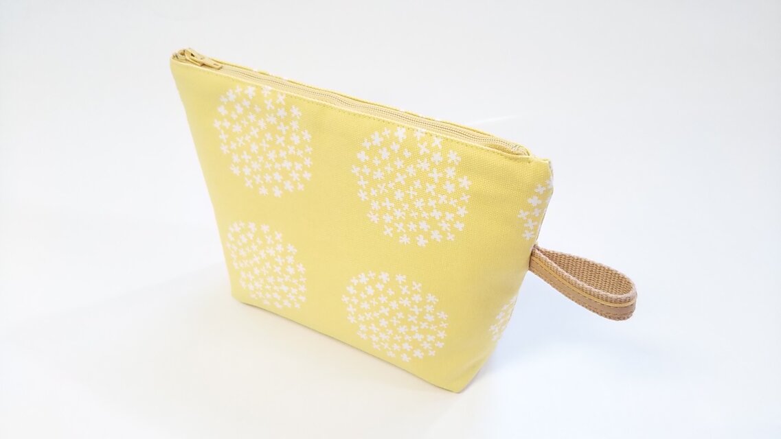 ポーチ  花のサークル  レモンイエロー