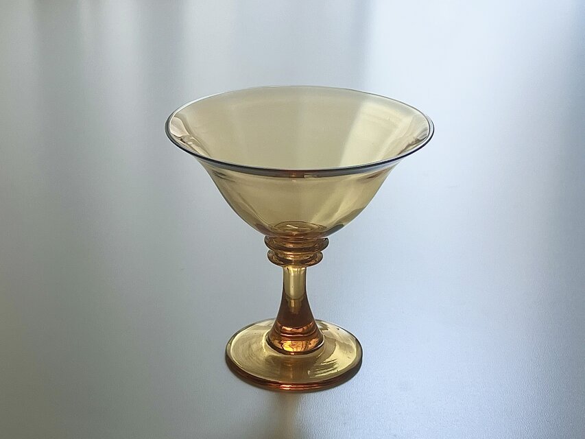 【Karhula-iittala】琥珀色のカクテルグラス  Litva 8198（A）