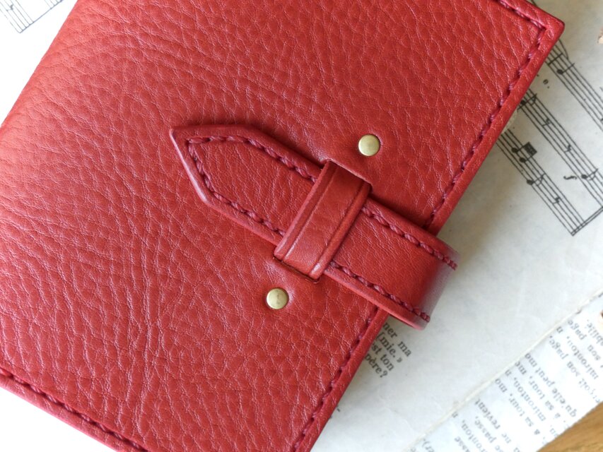 トラベラーズノートカバー／パスポートサイズ／革／赤 | iichi 日々の
