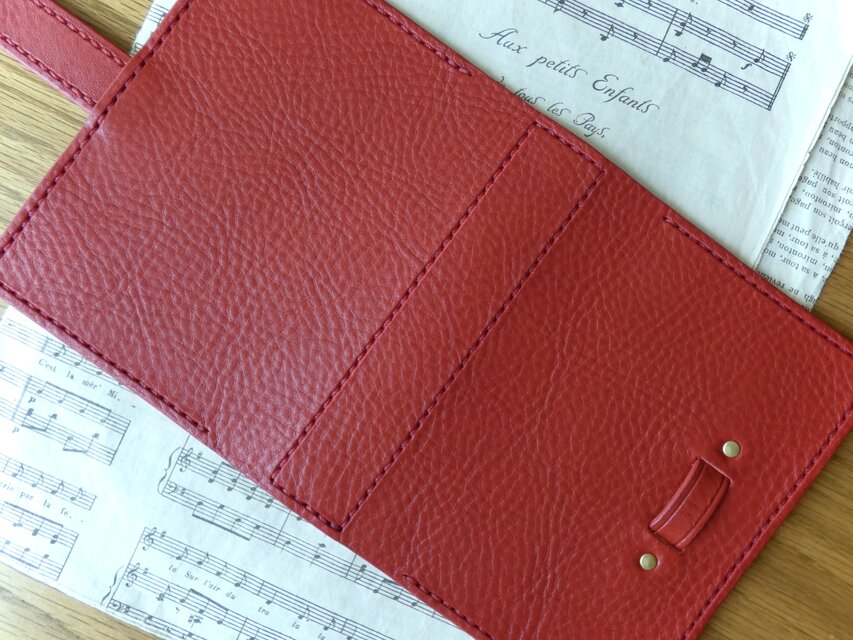 トラベラーズノートカバー／パスポートサイズ／革／赤 | iichi 日々の