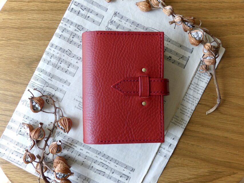 イタリアンレザー　パスポートサイズ　トラベラーズノート カバー　アンティーク調 イタリアンレザー パスポートサイズ トラベラーズノート カバー