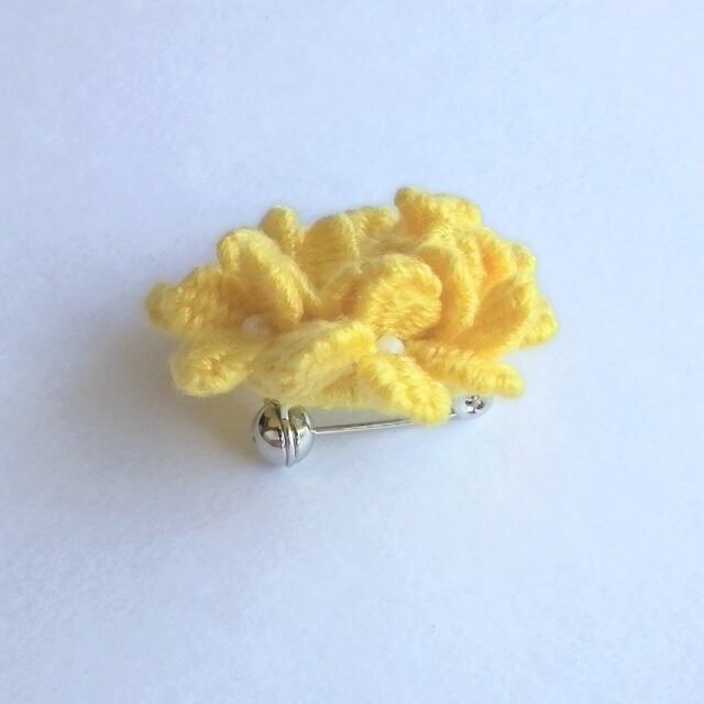 小さい花束みたいな刺繍ブローチ コサージュ イエロー | iichi