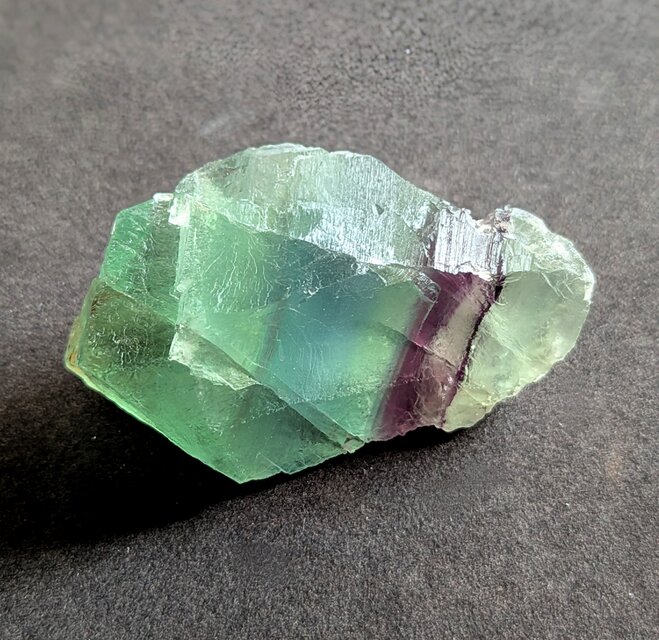 『マダガスカル産フローライトの原石』