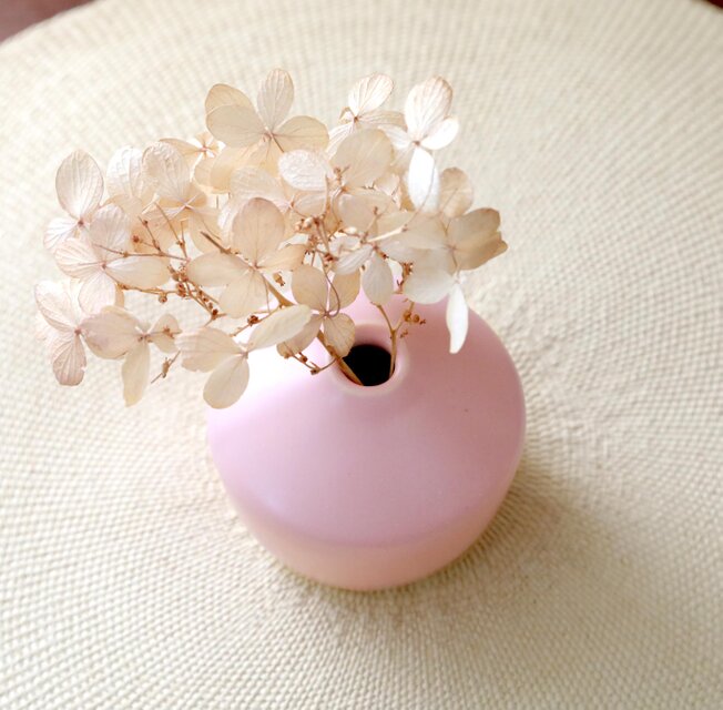 桜花釉の一輪挿し | iichi 日々の暮らしを心地よくするハンドメイドや